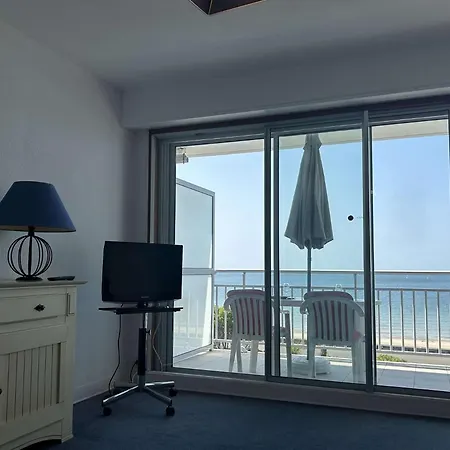 L'empire, - Face - Face - Lb600-040 Apartamento